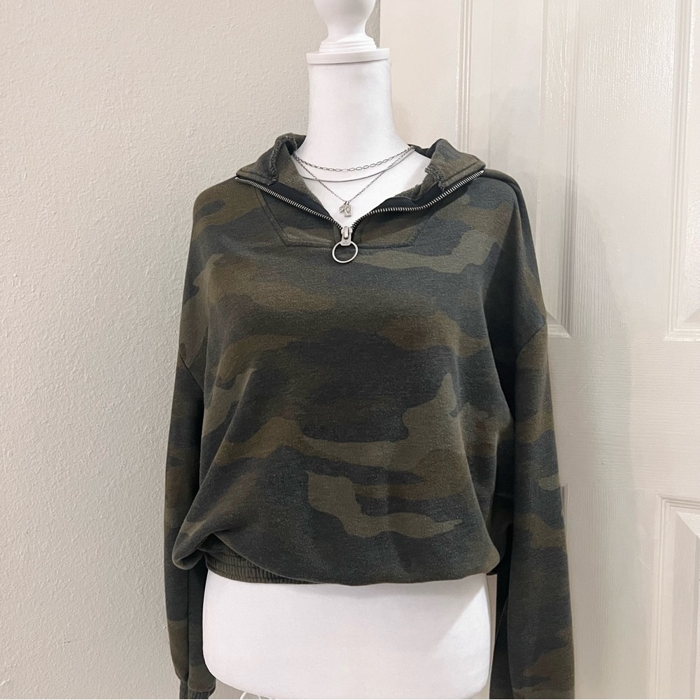 VS PINK Green Camouflage Quarter Zip Sweatshirt